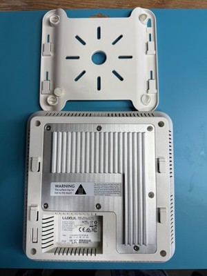 Luxul XWC-2000 Wireless Controller + 8 XAP-1610 Wi-Fi Access Points   Tested