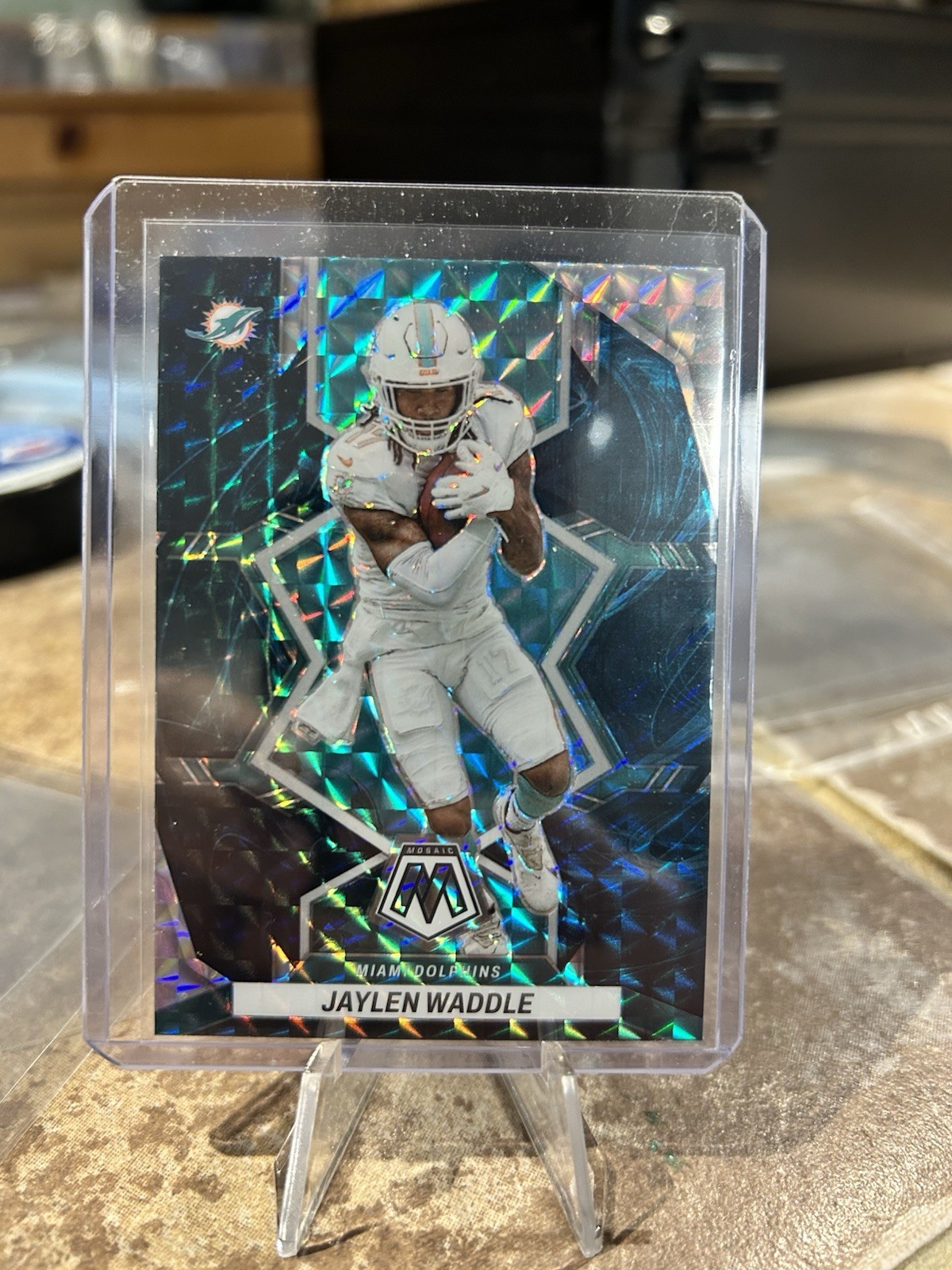 2022 Panini Mosaic - Jaylen Waddle #122 Genesis Mosaic Prizm