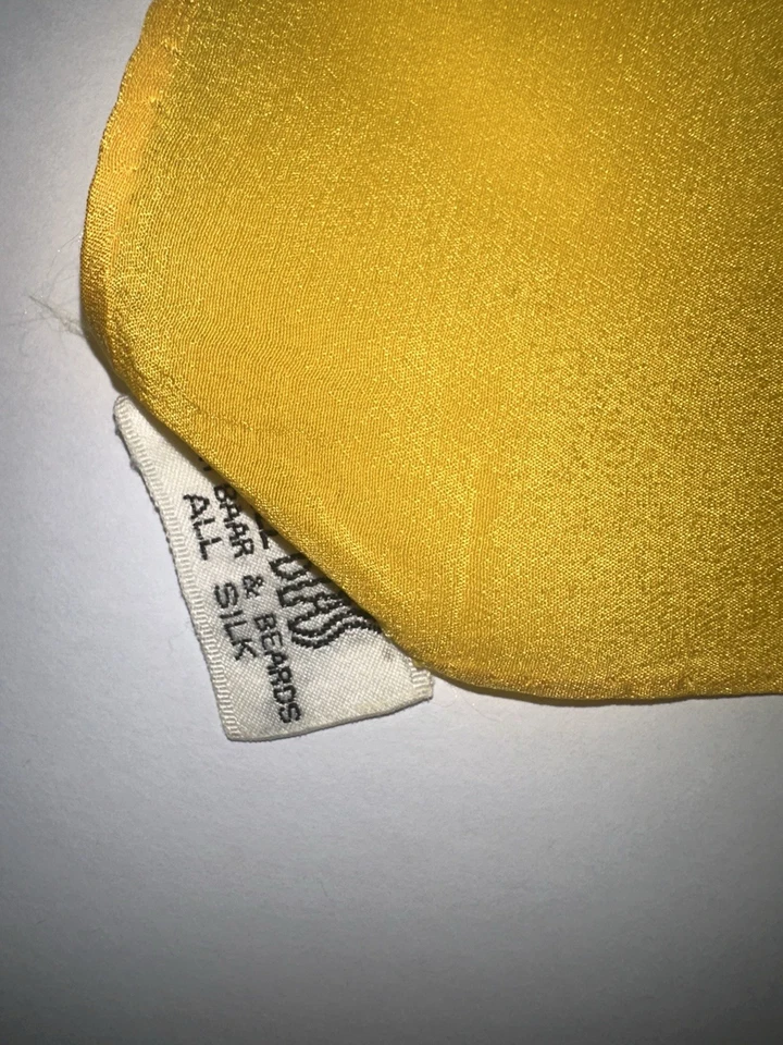 Bufanda cuadrada de seda floral BILL BLASS para barbas y barbas amarilla vintage 29x29 Japón Foto 4 de 4