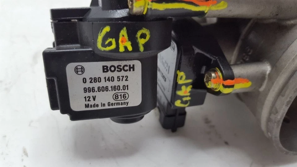 Cuerpo del acelerador 2,5 L 1997 98 99 Porsche Boxster Foto 3 de 4