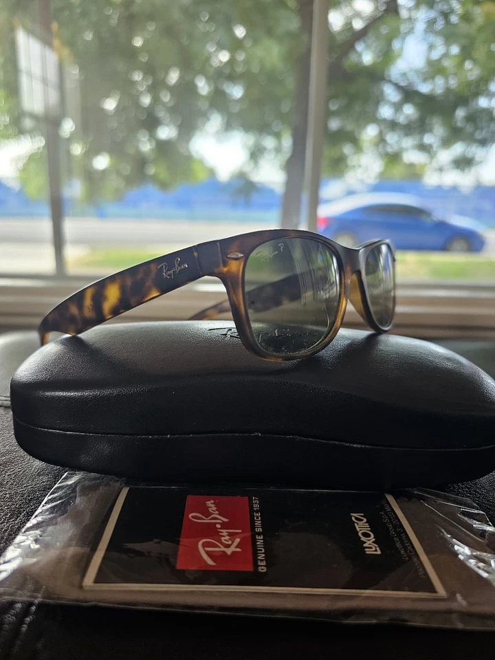 Ray-Ban Italy Leopard Print Brown Sunglasses with Hard Case And Cleaning Wipe - Image 3 of 4