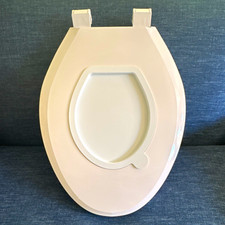 Hover Cat White Elongated Toilet Seat w/ Lid, Litter Insert