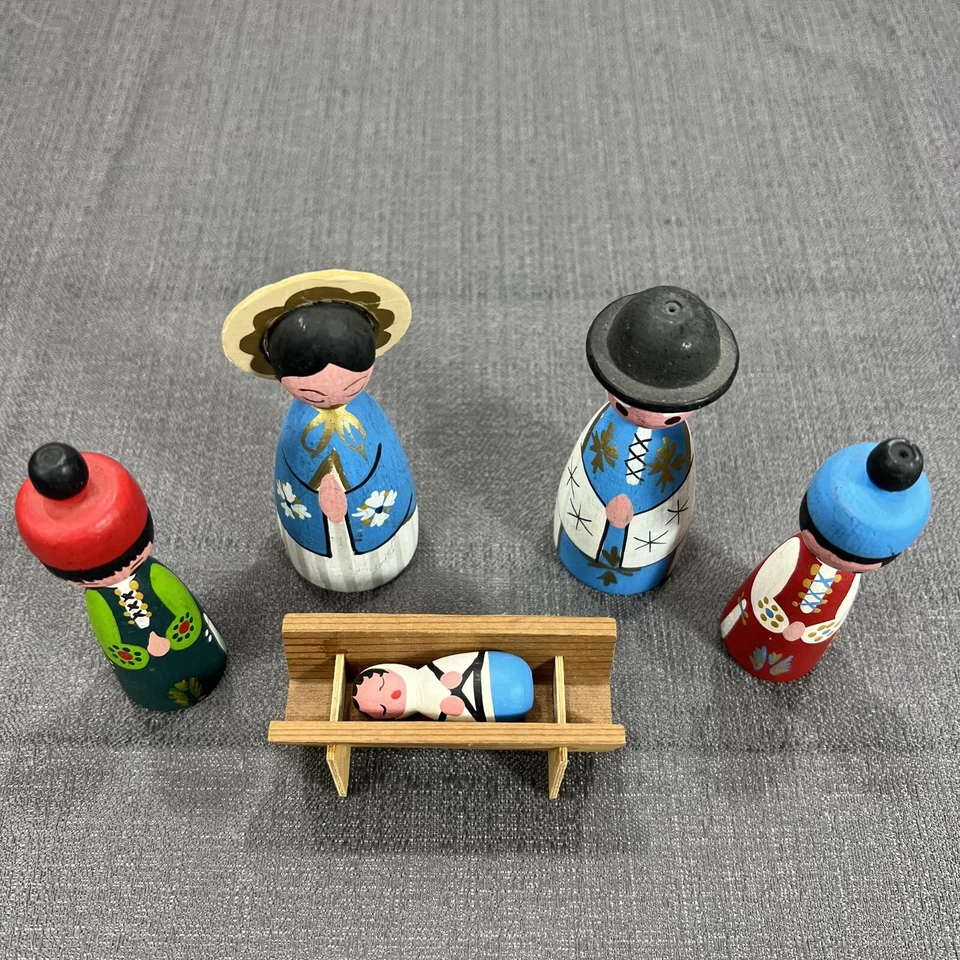 Mogens Danish Hand-Painted Wooden Nativity Set Christmas Decor Denmark Vintage - Image 2 of 4