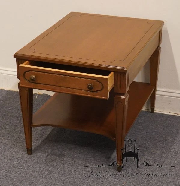 Mesa auxiliar de 21" estilo toscano neoclásico italiano MERSMAN FURNITURE Foto 4 de 4