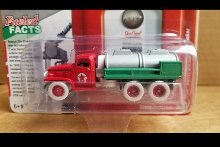 Johnny Lightning Texaco White Lightning Chase GMC CCKW 2.5-Ton 6x6 Tanker Truck - Image 2 of 4