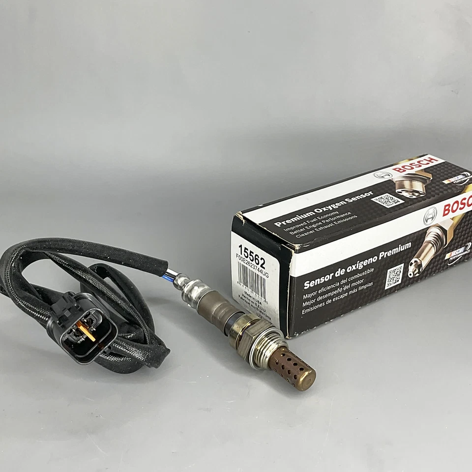 Sensor de oxígeno OE Bosch O2 15562 aguas abajo para Hyundai XG350 2002-2003 3,5 L Foto 2 de 4