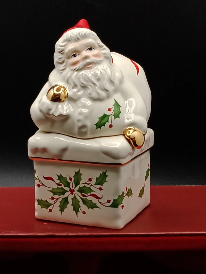 Lenox Porcelana Vacaciones Santa Encima Chimenea Apilable Salero y Pimentero Nuevo en Caja Foto 2 de 4