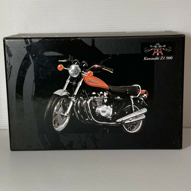 Z1 900 スケールモデル 1:12 MINICHAMPS-