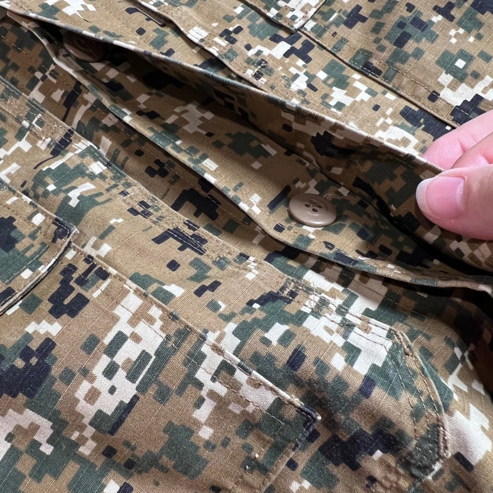 5.11 Tactical Series Mens Sz L Digital Camo Button Up Long Sleeve Shirt Jacket - Image 3 of 4