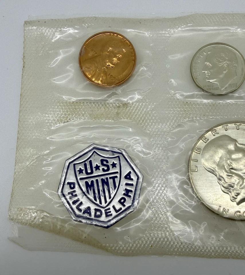 1957 U.S Mint P Uncirculated 5 Coin Set 1c, 5c, 10c, 25, 50c Sealed - Image 2 of 4