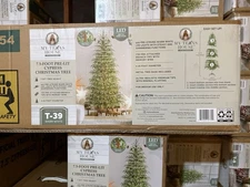 My Texas House 2025 7.5ft Cypress Pre-Lit Artificial Christmas Tree ( 500 LEDs )