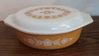 Vintage 2.5 Qt. Pyrex Casserole With Lid  Floral Gold And White Oval