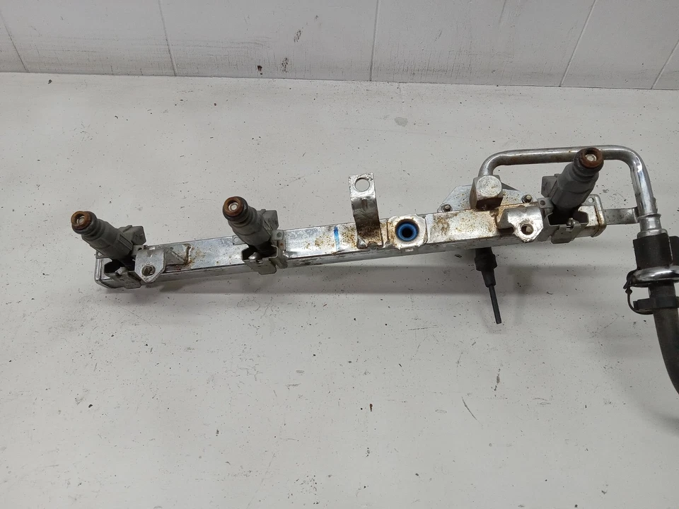 Ford Escort 1998-2003 carril inyector de combustible DOHC OEM, 322-05267 Foto 4 de 4