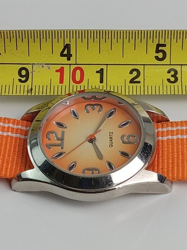 Armbanduhr orange & weiß gestreift Schnallenband rundes Zifferblatt silberfarben - Bild 19 von 20
