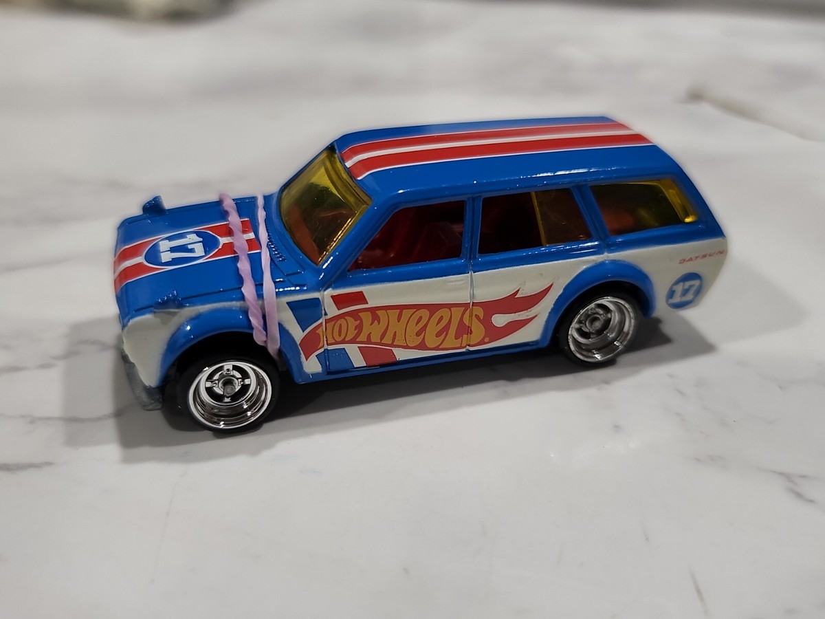 Hot Wheels 2017 Mexico Convention '71 Datsun 510 Bluebird