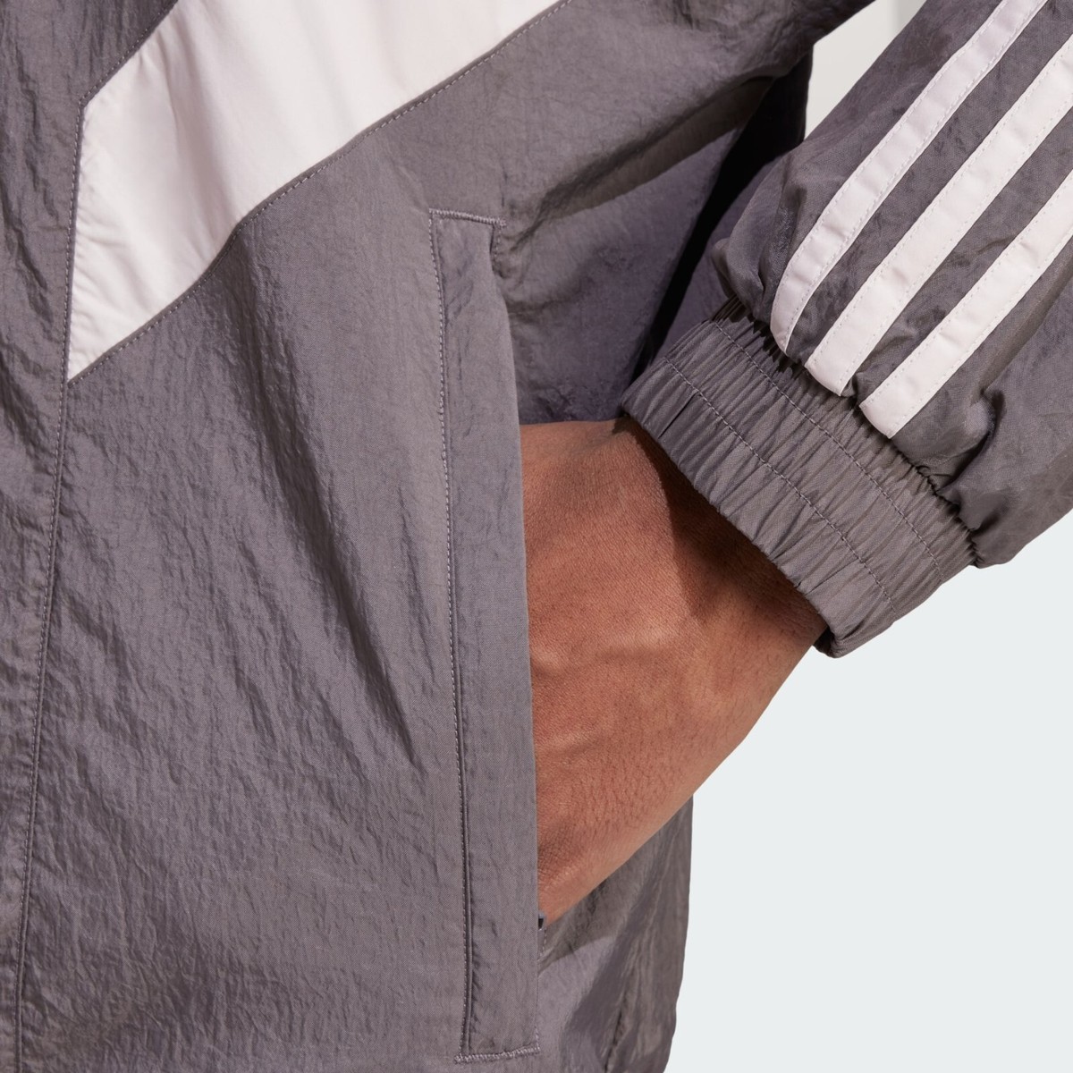 adidas Real Madrid Originals Track Top Woven Jacket Asia-Fit adidas Real Madrid Originals Track Top Woven Jacket Asia-Fit