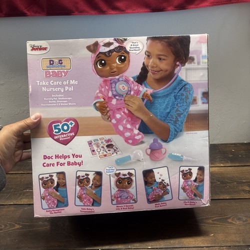 Disney Doc Mcstuffins Take Care Of Me Nursery Pal Embalaje de fábrica Sin sonido - Imagen 10 de 22
