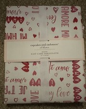Cupcakes Cashmere Valentine Tablecloth Love 70 Round Hearts