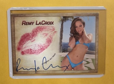 Remy LaCroix 2025 Collectors Expo Authentic Auto & Kiss Card  *AVN Winner*
