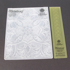 Cricut Cuttlebug Anna Griffin CROWNED MEDALLION Embossing Folder  Border Set