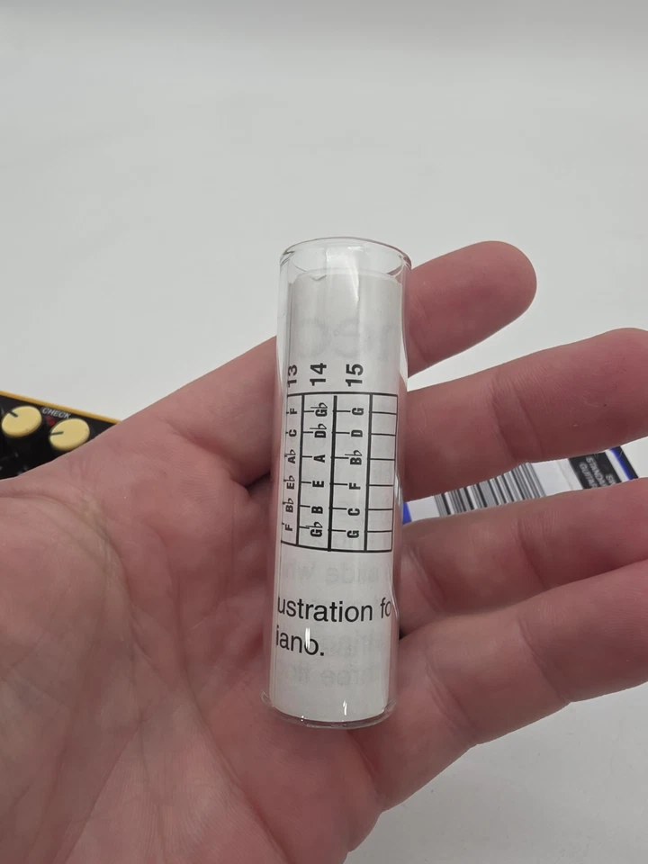 Anillo deslizante para guitarra de pared estándar de vidrio Clayton tamaño 9,25 - mediano Foto 4 de 4