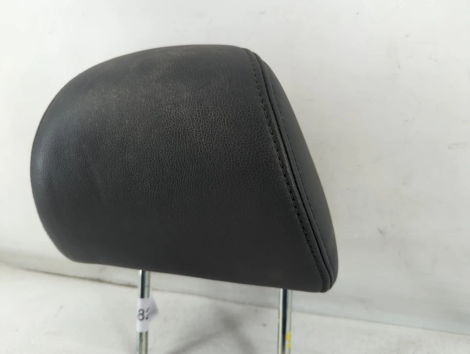 Audi A3 2015 reposacabezas reposacabezas asiento trasero negro U4FKY Foto 3 de 4