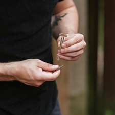 2 Pcs Toilet Cover Bolts Heavy Duty Seat and Nuts Expanding Screws