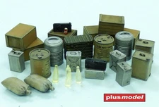 Plus Model 127 1/35 US Common Military Ground Equipment Vietnam w/Decals (31 pc)