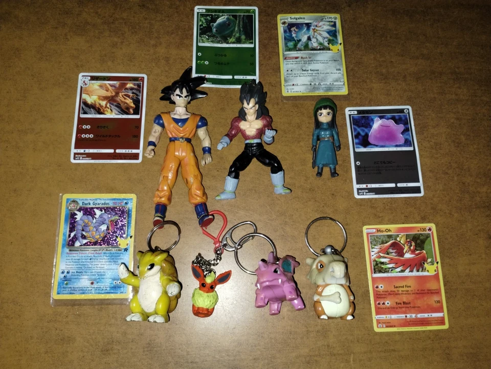 Lote de juguetes Dragon Ball Z y Pokemon usados buen estado Foto 3 de 3
