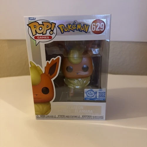 Funko Pop! Vinyl: Pokémon - Flareon (Pearlescent) - Pokemon Center (Exclusive)
