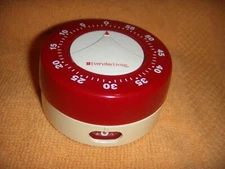 VINTAGE EVERYDAY LIVING COOKING TIMER MAGNET BOTTOM