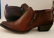 FRYE Womens Sacha Moto Shootie Sz 8 Cognac Brown Distressed Leather Ankle Boots 