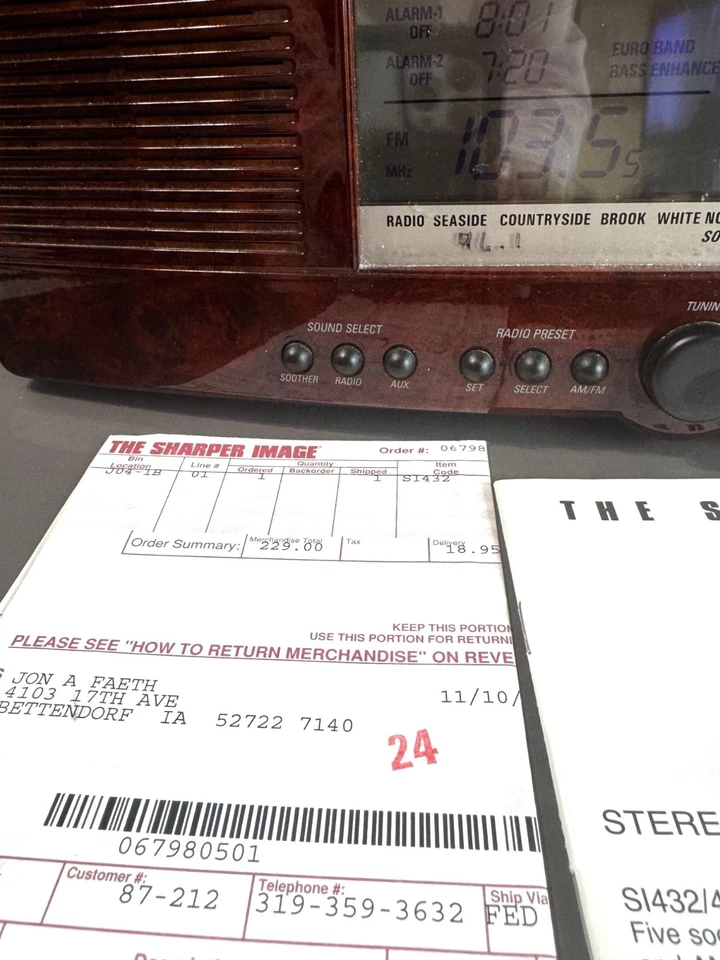 Sharper Image Stereo Sound Soother SI433 Alarm Clock Radio Wood Grain AM/FM - Image 3 of 4