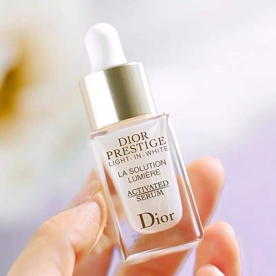 DIOR PRESTIGE Light-in-White LA Solution Lumiere Activated Serum