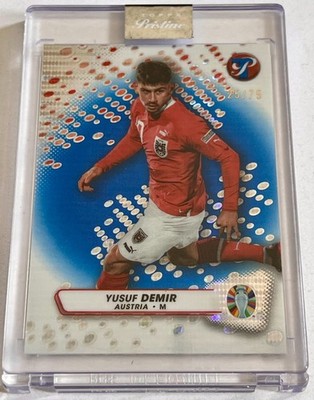 Topps - Pristine Road To UEFA Yusuf Demir Blau Refraktor 25/75 Österreich