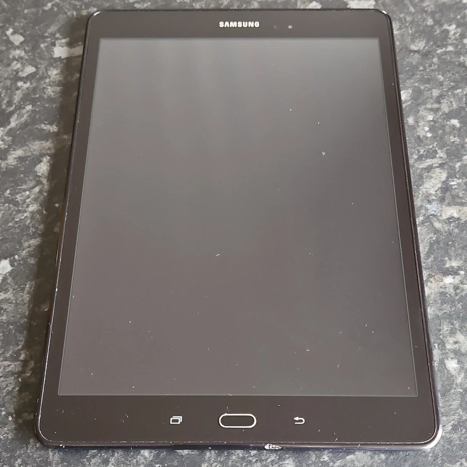 Samsung Galaxy Tab A, photo 2 of 5