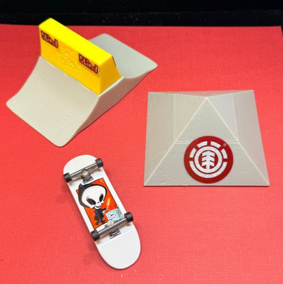   Tech Deck   Skate Park : X-Connect BLIND Fingerboard Ramp / Rails / Accessory