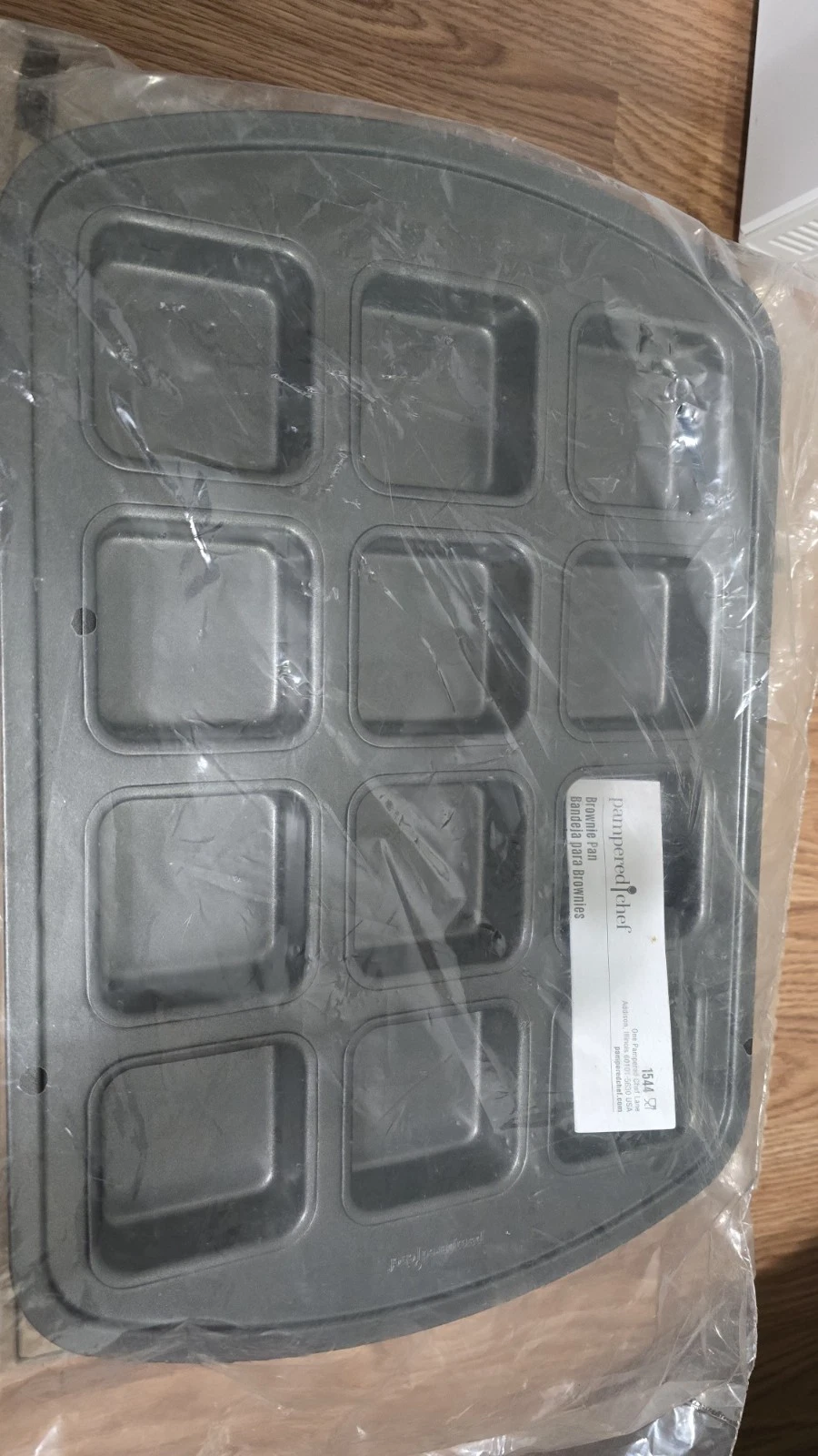 Pampered Chef Brownie Pan 1544. Holds 12 Brownies. Non Stick Heavy Duty New
Opens in a new window or