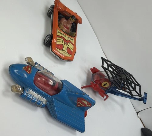 Vintage 1979 Corgi Wonder Woman superman-spiderman  Die Cast Car /copter