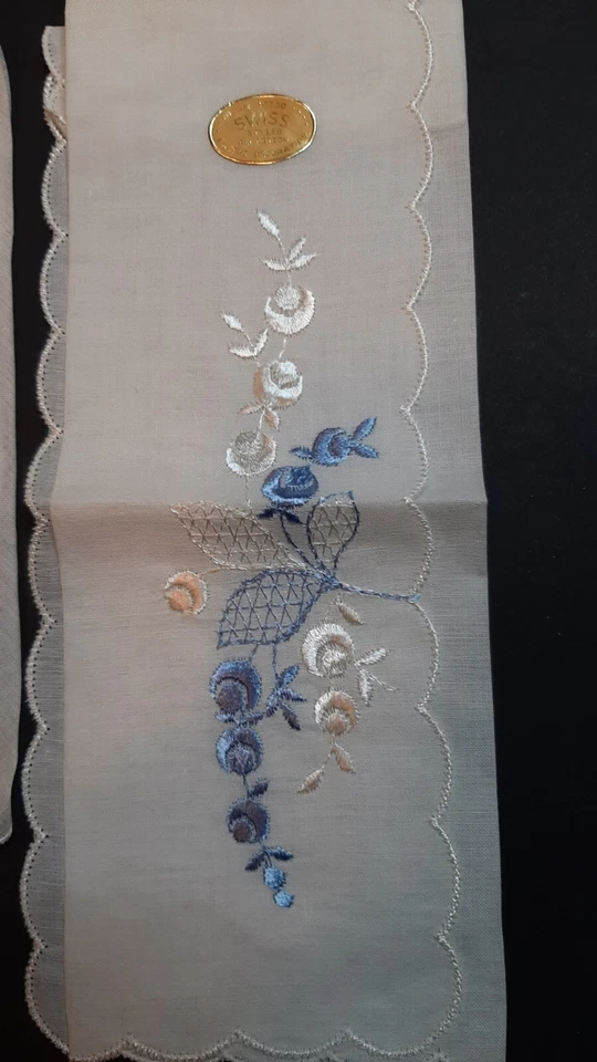 Conjunto de 3 lenços bordados suíços vintage flores borda vieira azul branca - Imagem 2 de 4