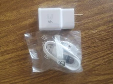 Samsung Travel Adapter EP-TA20JWE and Data Cable EP-DG925UWZ