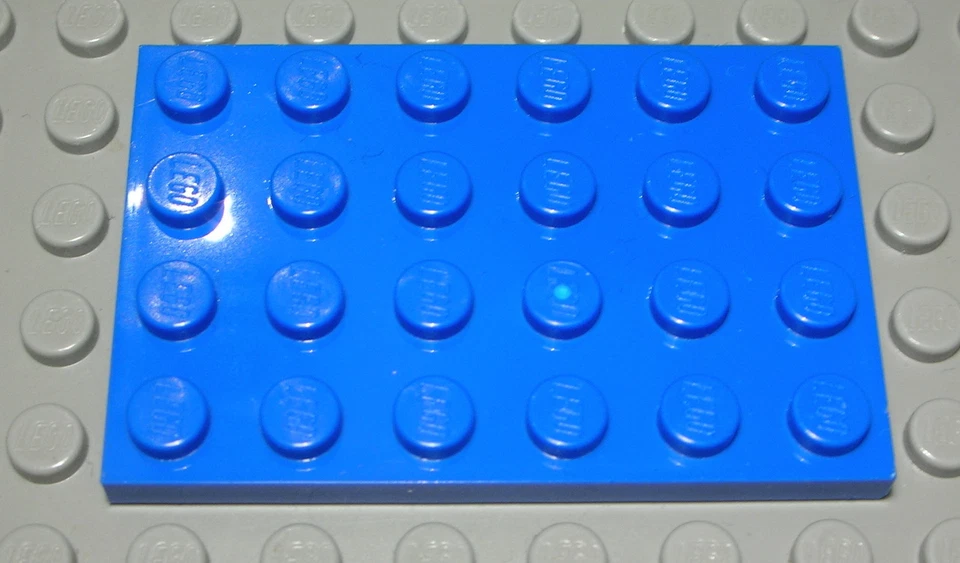 Lego Platte 4x6 Blau 2 Stück - Bild 1 von 1