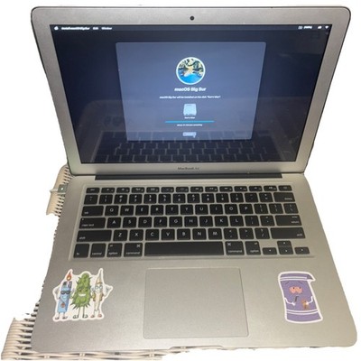 Macbook Air 2017 i3.3'' Core i5 8GB RAM 128GB SSD Used!!! Removeable stickers!!!