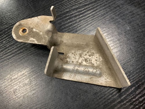 BMW 5 F10 F11 2017 Halterung Kotflügel 7203490 GSD40725