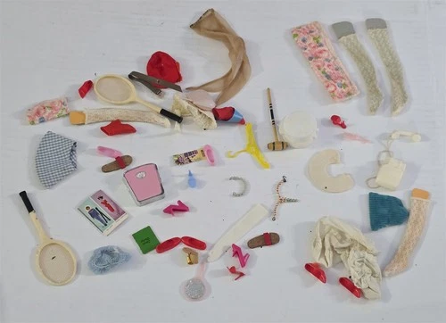 X-816 VINTAGE 1960/70'S MATTEL BARBIE SKIPPER & KEN DOLL ACCESSORIES