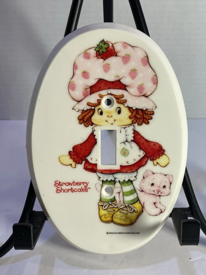 De Colección Fresa Shortcake Luz Interruptor Cubierta Plato American Greetings Gran Forma Foto 4 de 4