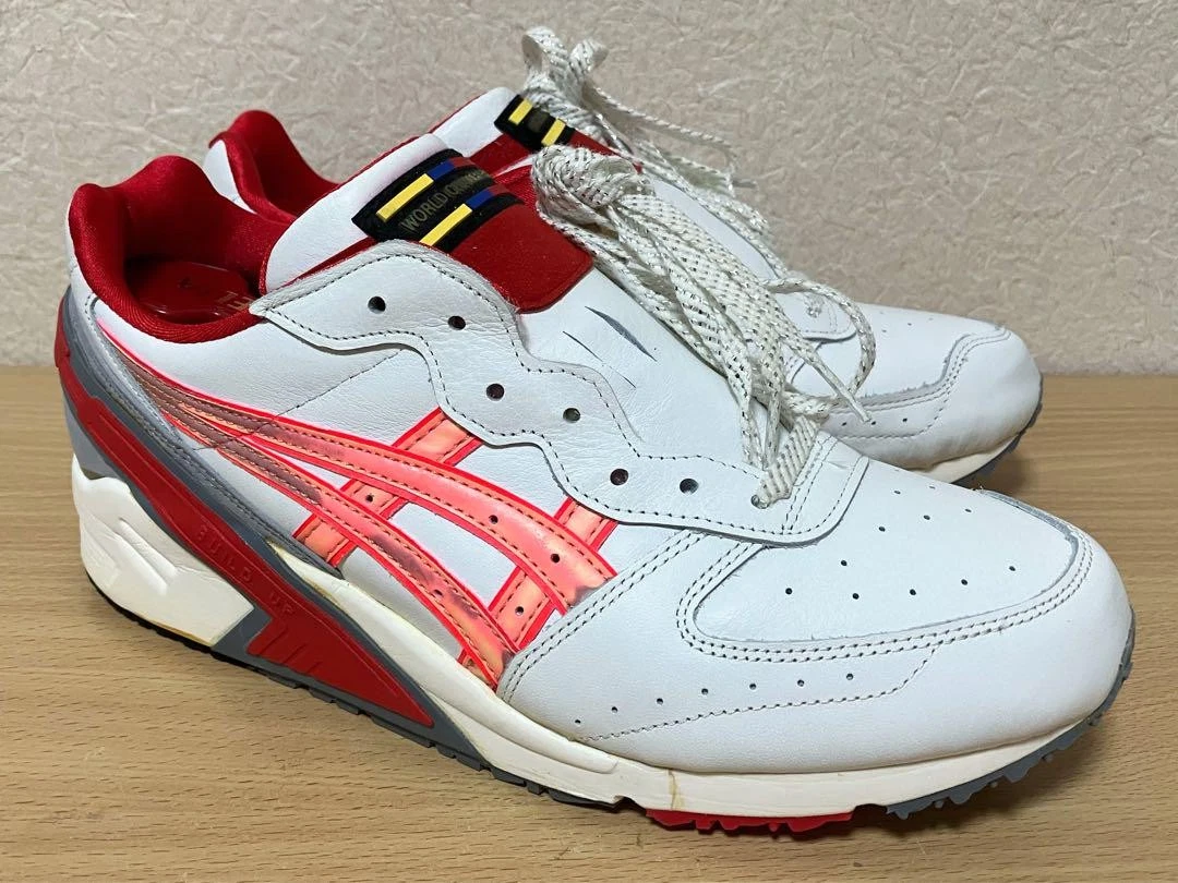 Scarpe da allenamento Asics da uomo 8.5US Build Up Japan in pelle mai usate