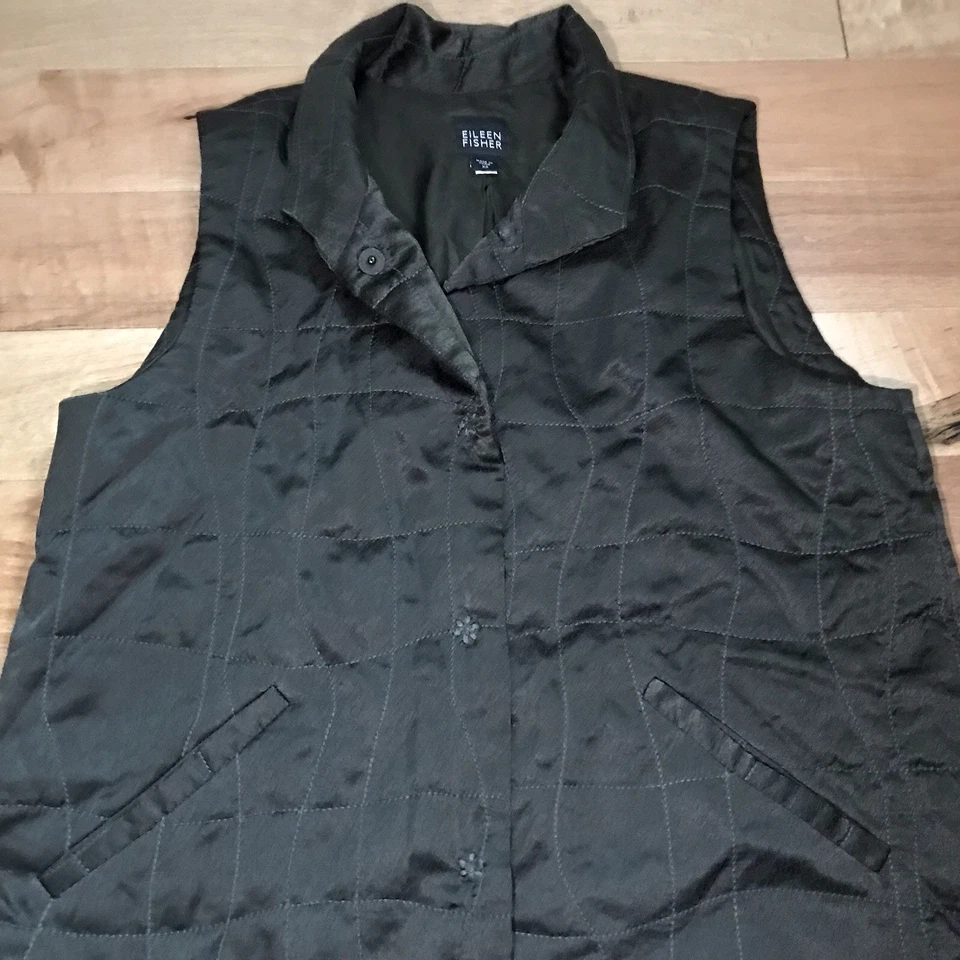 Eileen Fisher 女式橄榄绿色绗缝背心 XS 码 Heritage Lagenlook 假日 — 第 3/4 张图片