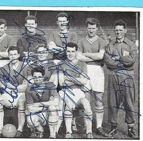 CARDIFF CITY 1959-60 PROMOTED 1ST DIV RARE ORIG SMALL TEAM GROUP 11 X AUTOGRAPHS - Picture 4 of 4