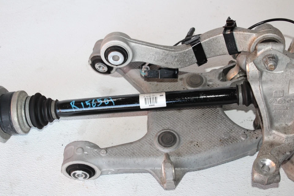 Eje trasero derecho rodillera buje nudillo eje portador OEM BMW F06 650i Gran Coupé Foto 4 de 4